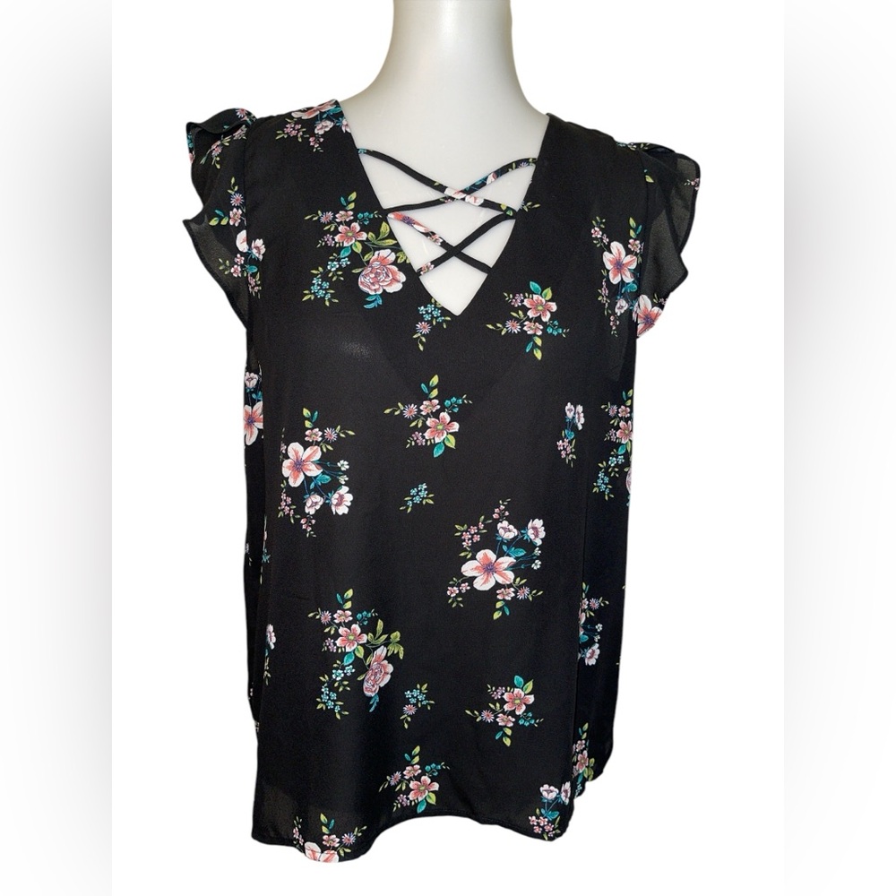 Crescent & Willough Black Floral Print Top Size Large